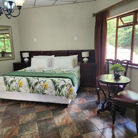 Goodnight Guest Lodge โจฮันเนสเบิร์ก ภายนอก รูปภาพ