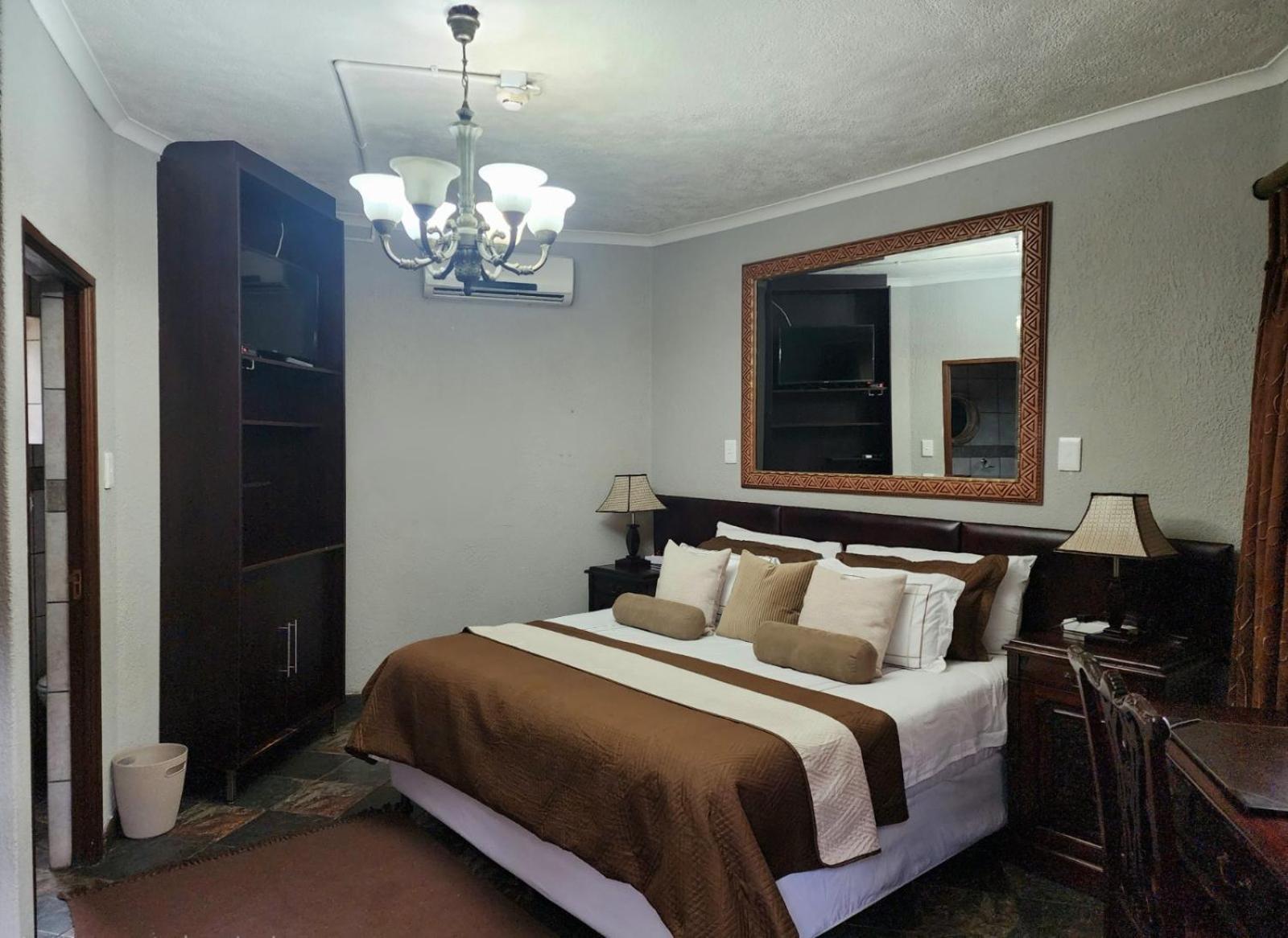 Goodnight Guest Lodge โจฮันเนสเบิร์ก ภายนอก รูปภาพ
