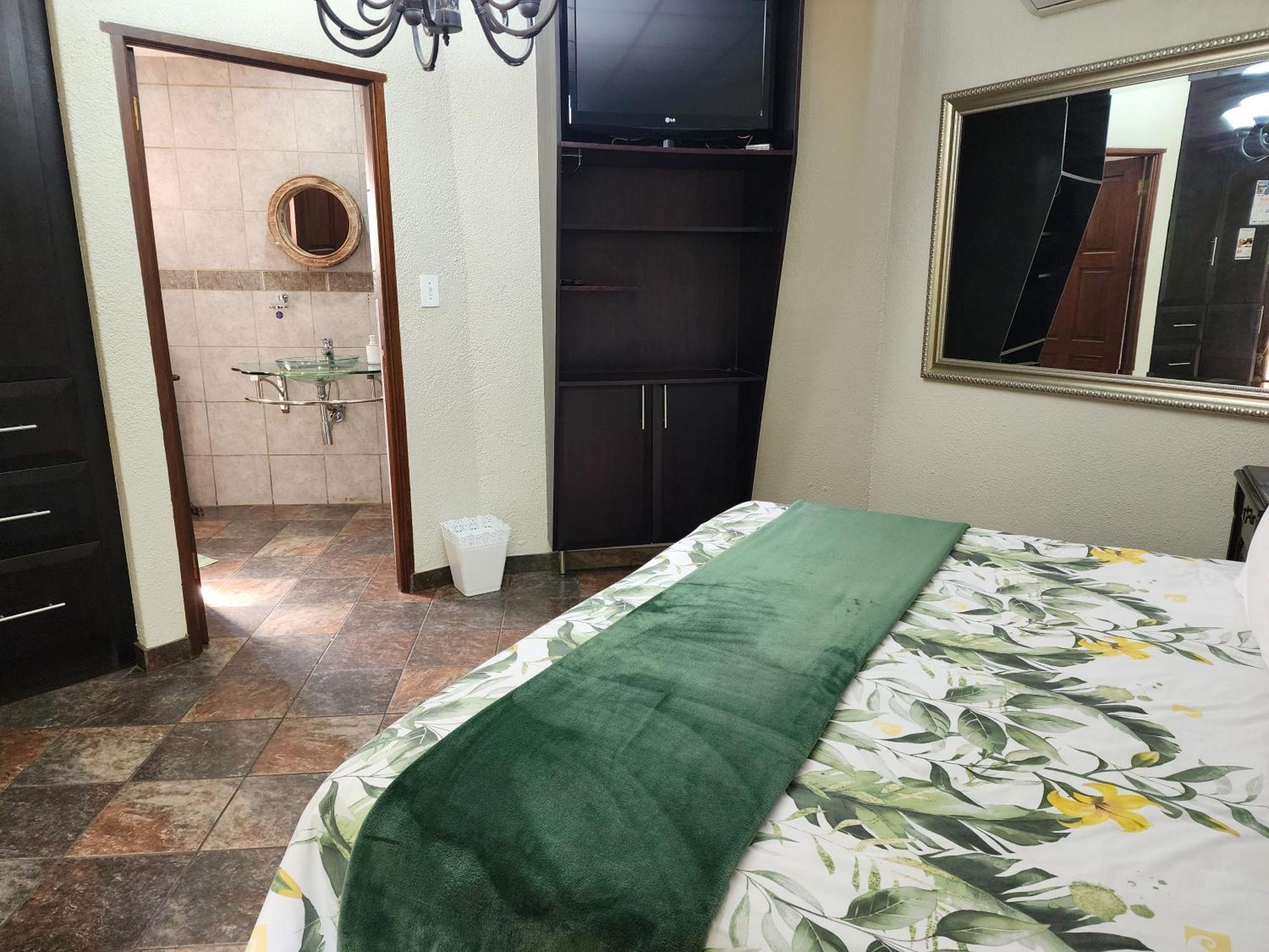 Goodnight Guest Lodge โจฮันเนสเบิร์ก ภายนอก รูปภาพ